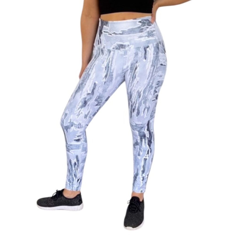DSG silver gray camo print high rise full length pocket workout leggings medium